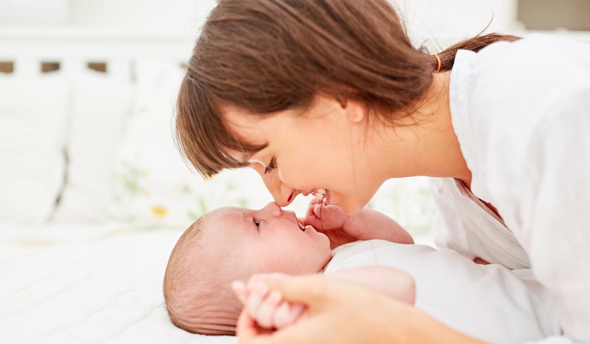 baby-erste-sechs-wochen Meilensteine Neugeborenes Ratgeber