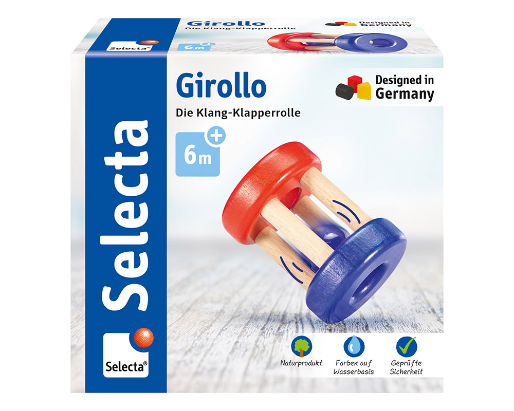61032_houten-speelgoed-girollo-de-slangrammelaar-p Eine Schachtel mit „Selecta Girollo“ Holzrollspielzeug, einer rot-blauen Holzrassel, für Kinder ab 6 Monaten.